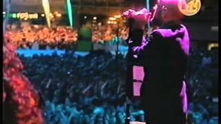 REM  Daysleeper Live Köln 2001 [upl. by Nnoved]