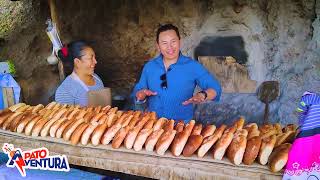 Mira como hornean empañadas en un horno de peña  UN SABOR UNICO [upl. by Naor598]