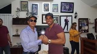 ROMEO SANTOS COMPARTE CON RAULIN RODRIGUEZ [upl. by Ehcar21]