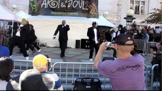 MC Hammer at Oakland Art and Soul Festival 20100821 [upl. by Uamak]