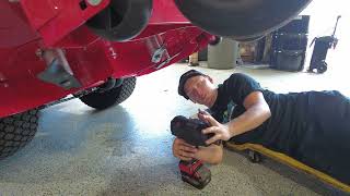 How to Change Blades on a Gravely Lawn Mower  Cutting Edge Lawn Equipment [upl. by Downing738]