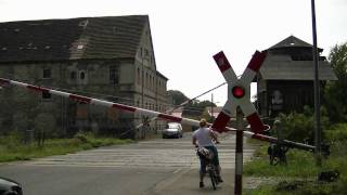 BÜ Oschersleben quotFabrikstraßequot  WSSBAnlage [upl. by Ulphiah290]