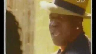 Barrington Levy  Here I Come Broader Than Broadwaymp4 [upl. by Ballman]