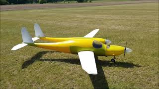 Burt Rutan Boomerang 135 erster Rollversuch [upl. by Eatnuahs95]