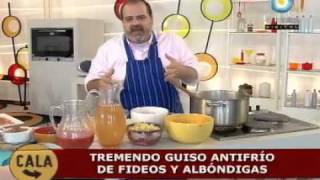 Portentoso guiso de fideos y albóndigas [upl. by Hayman]