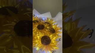 Ramo de 7 girasoles eternos ribbonflowers sunflowerbouquet [upl. by Amzu]