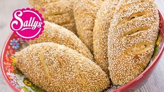 Simit Pogaca  türkische Sesambrötchen mit SucukKäsefüllung  Sallys Welt [upl. by Cristen]