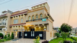 10 Marla Corner House 🏡 For Sale in Formanites Housing Scheme Lahore [upl. by Yrneh]