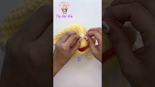 ¡Así SUELTAS el tejido CHENILLE que SE QUEDÓ TRABADO crochet ganchillo amigurumi viralshorts [upl. by Norby]