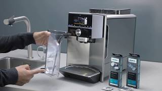 How to Een Siemens EQ9 espressomachine reinigen en ontkalken [upl. by Meibers756]