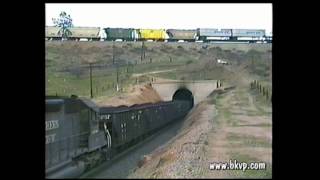 15 engines on a loaded Southern Pacific coal train on Tehachapi Loop [upl. by Reeva586]