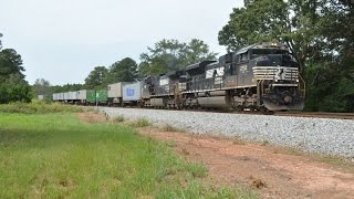 HD NS 2752 leads NS Train 220 in Tallapoosa GA [upl. by Eugenides]