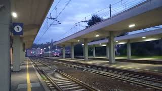 Transito ETR 425 Jazz alla stazione di Vezzano Ligure [upl. by Auqinihs]