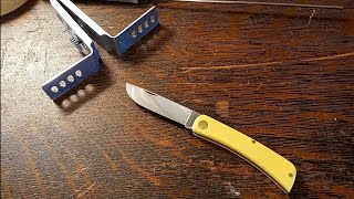 Sharpening a Case knife with the Lansky Sharpening System [upl. by Vonny]