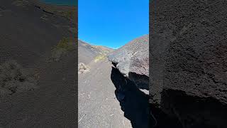 VOLCANO SCIENCE Valley Margin with 1736 Tholeiite Valley Fill on Lanzarote lava volcano geology [upl. by Casandra]