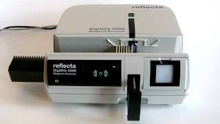 Reflecta DigitDia 5000 Magazin einlegen 1 [upl. by Zechariah124]