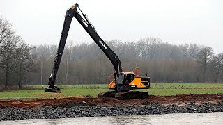 Volvo EC250E LR beim Wasserbau in Herbrum  Long reach Excavator Volvo EC250E LR [upl. by Airegin15]