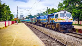 Tremendous Speed Sri Ganganagar – Tiruchchirapalli Humsafar Express Zooms Through Hoodi [upl. by Dionysus802]